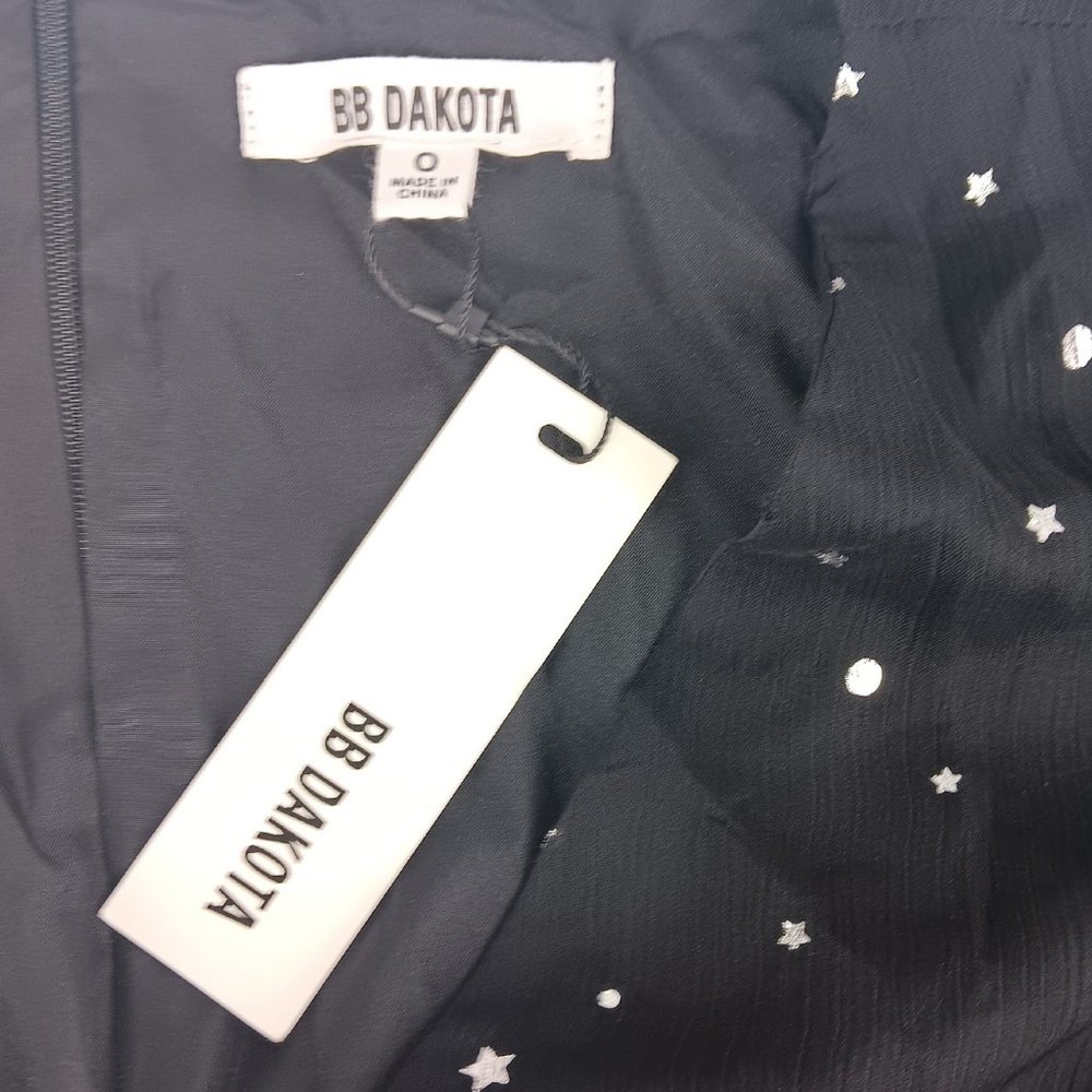 BB Dakota Dress Black Silver  Stars  SZ 0 Short Skater style Flare Long Sleeves - Picture 8 of 8